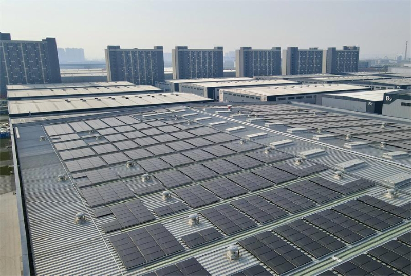 工廠屋頂變身光伏發電站 西安工業園區綠色發展“碳”新路